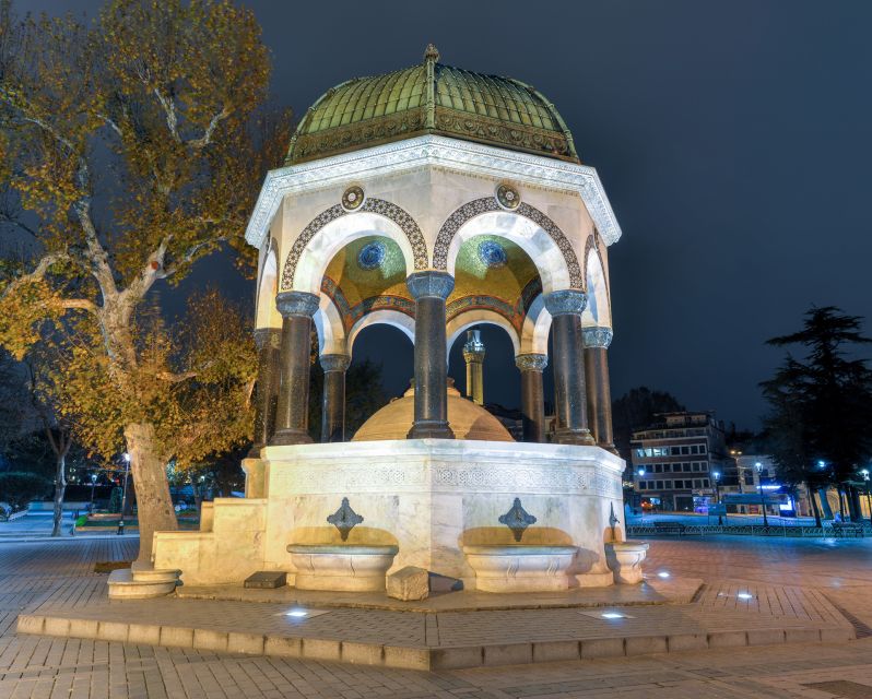 Istanbul: Full Day - Byzantine & Ottoman Relics Tour - Sultanahmet Square: the short pause that helps the rest make sense
