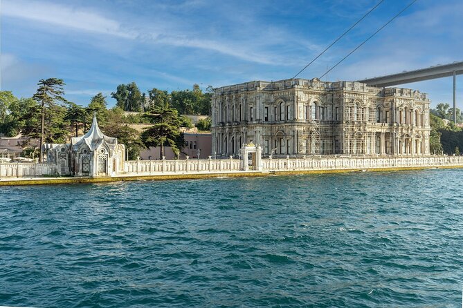 Istanbul Full Day Europe and Asia Sides Tour - Çamlıca Mosque: modern Istanbul you can see from anywhere