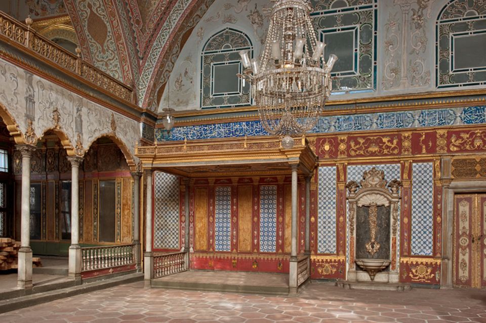Istanbul: Full-Day Heritage Tour - Sultan Ahmed (Blue Mosque): tiles, courtyard space, and six minarets