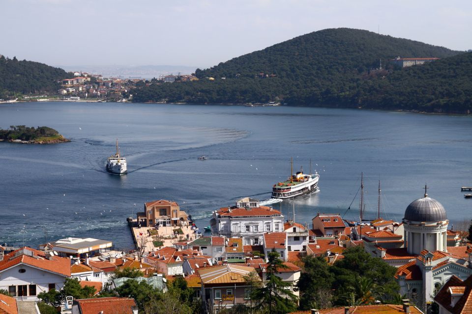 Istanbul: Full Day Princes Islands Guided Tour with Lunch - The Ferry Across the Marmara Sea: Calm Water, Big Views