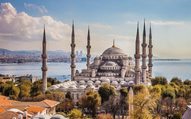 Istanbul: Full-Day Private City Highlights Guided Tour - Bosphorus Cruise: The Day’s Viewpoint Reset