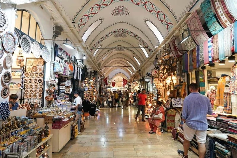 Istanbul: Full Day Private Guided Tour for Iconic Landmarks - Grand Bazaar (or Spice Market on Sundays): shopping with a route, not a maze panic