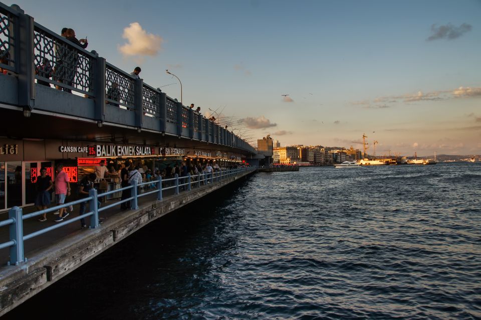 Istanbul: Galata District Walking Tour - Starting at Tünel Meydani: A Smart Way to Get Oriented