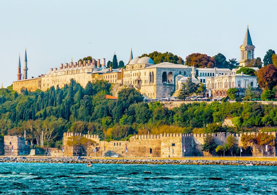 Istanbul: Guided Old City Tour and Bosphorus Sunset Cruise - Lunch at a Terrace Restaurant: A Real Break in the Middle of the Day
