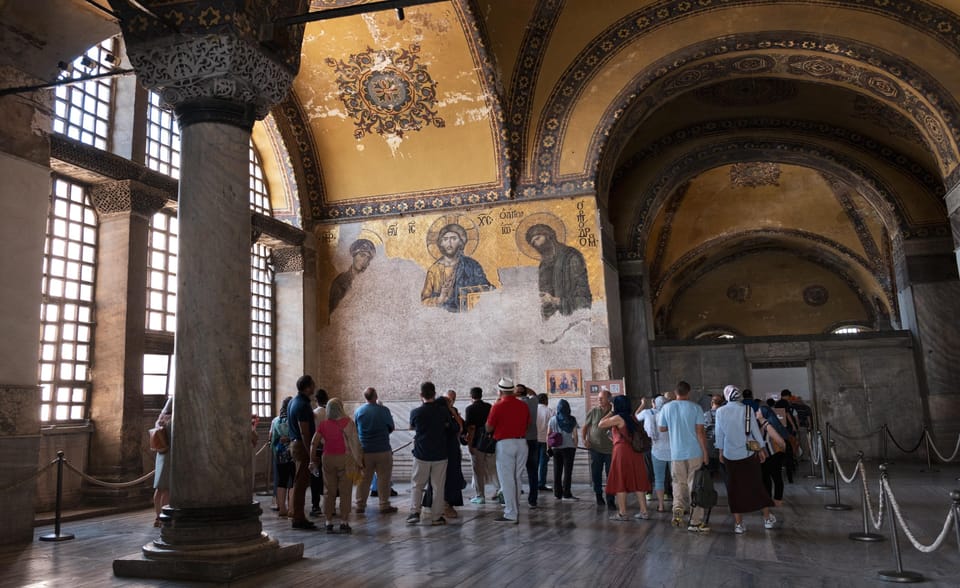 Istanbul: Hagia Sophia & Basilica Cistern Tour with Tickets - Basilica Cistern: The Subterranean Palace with Medusa, Water, and Light