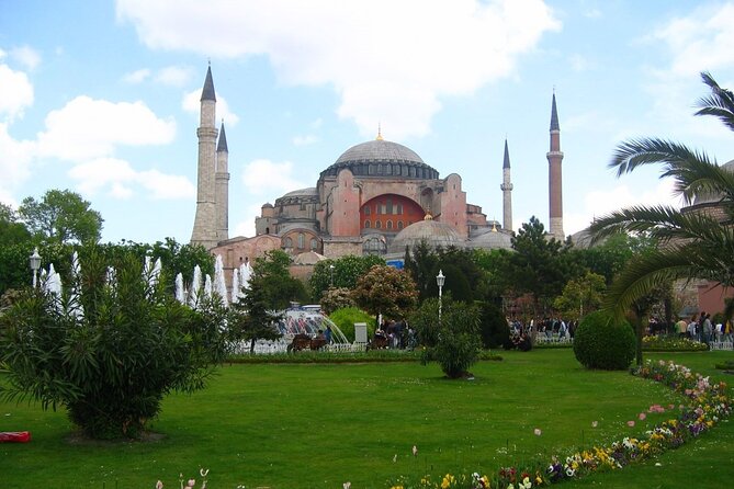 Istanbul: Hagia Sophia & Blue Mosque Guided & Small-Group Tour - Practical tips that make this tour work on real Istanbul streets