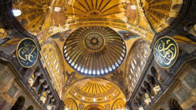 Istanbul: Hagia Sophia Guided Tour with Skip-the-Ticket-Line - Skip the Line, Then Start Seeing: How the Tour Flows Inside