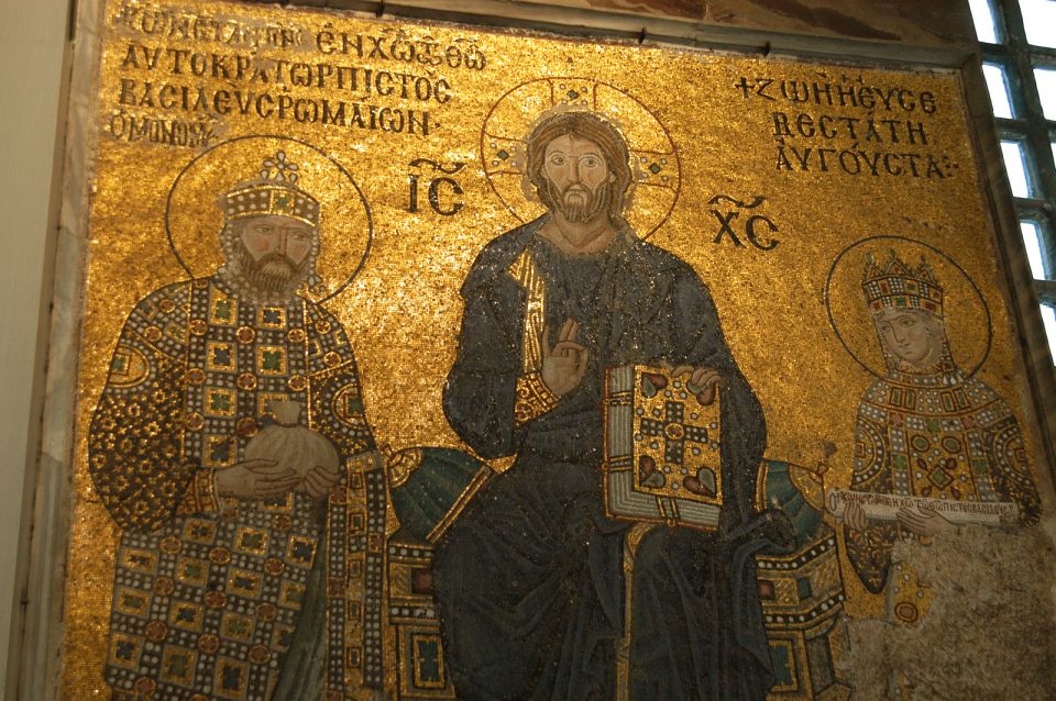Istanbul: Half-Day Morning Hagia Sophia & Blue Mosque Tour - Hagia Sophia: dome drama, mosaics, and what to do with your scarf