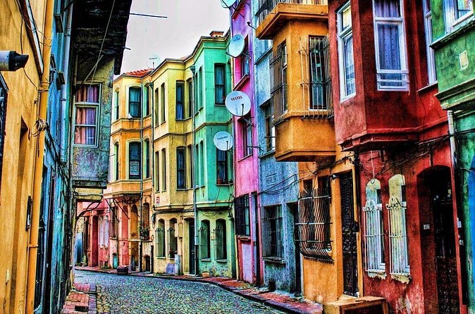 Istanbul Heritage - Full Day Bus and Boat Tour - Hippodrome remnants: the Byzantine public square you can still feel