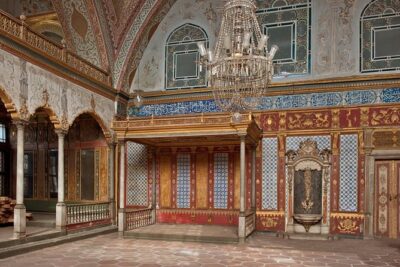 Istanbul Heritage Tour - Incl. Lunch - Hippodrome Square and the Ancient “Stuff Still Sitting There”
