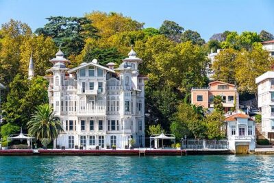 Istanbul Highlights Bosphorus Stops 1 +2 (Europe + Asia) - Bosphorus boat cruise: the best photo route in Istanbul