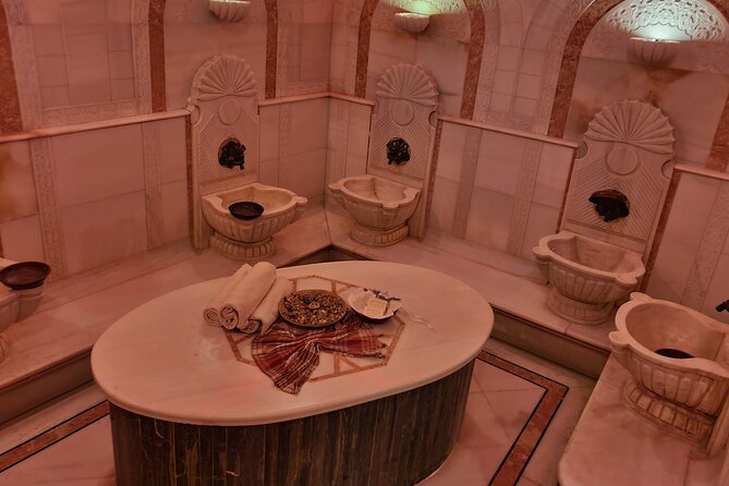 Istanbul : Historical Turkish Bath Experience in Old City - The optional 30-minute massage: choosing the right fit