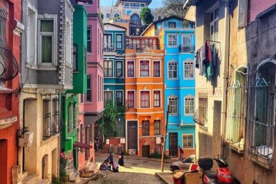 Istanbul in Colors: Balat Tour - Misir Carsisi (Spice Market): your senses, then your bearings