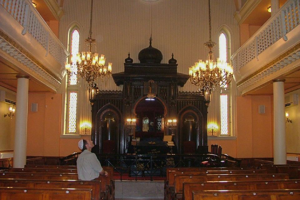 Istanbul: Jewish District 3-Hour Walking Tour - Jewish Museum: old photographs that make the neighborhood readable