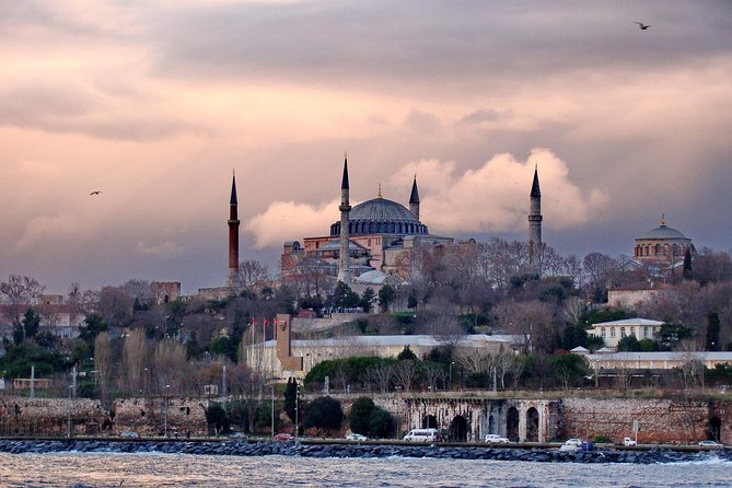 Istanbul Layover Tour: Private & Personalized with Transfers - Art galleries, museums, and what the guide adds on top