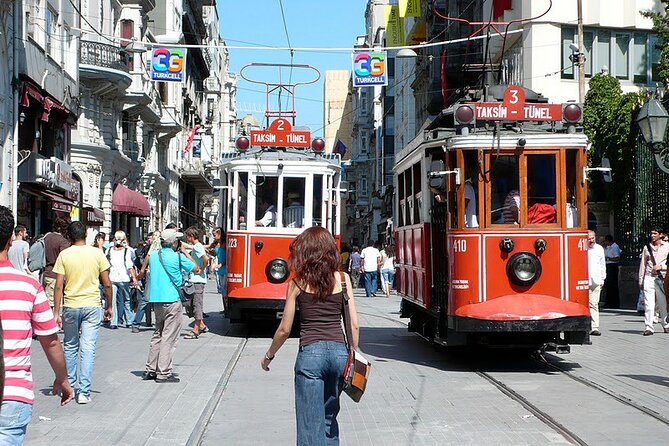 Istanbul Modern City Walking: Taksim to Galata With Secret Passages - Balık Pazarı and Beyoğlu: food street energy without the chaos