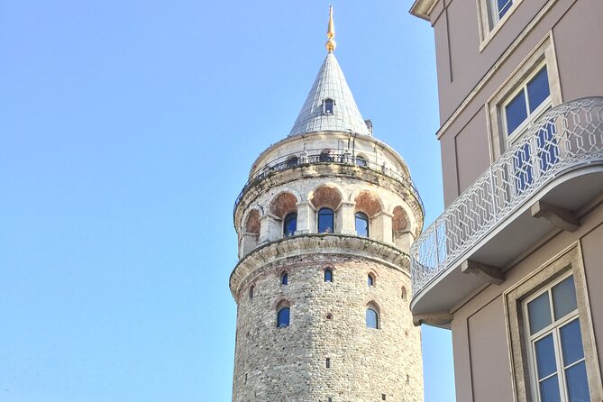 Istanbul Modern City Walking: Taksim to Galata With Secret Passages - Galata Tower area and Kamondo Stairs: the payoff view zone