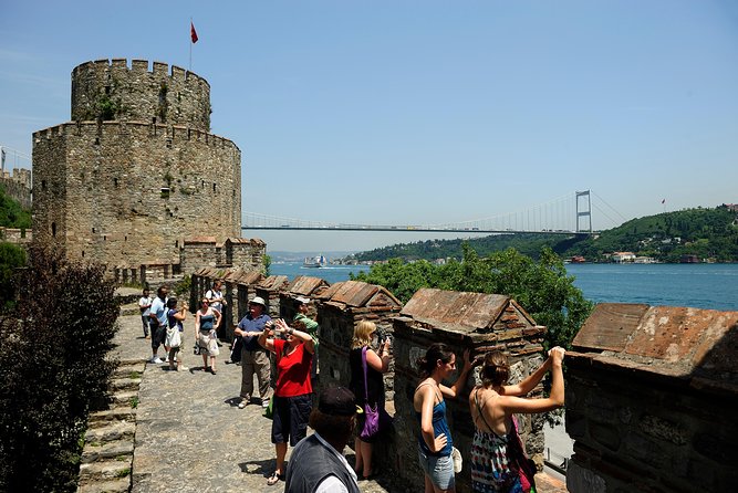 Istanbul Morning Tour: Bosphorus Yacht Cruise with Asia Stop - Snacks, guide style, and the kind of info that sticks