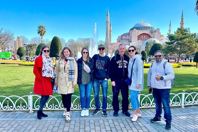 Istanbul Mosques Walking Tour: Hagia Sophia and Blue Mosque - A smart four-hour route for Istanbul’s top mosque sights