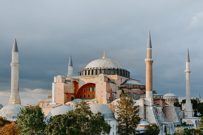 Istanbul Mosques Walking Tour: Hagia Sophia and Blue Mosque - Suleymaniye Mosque on the Third Hill: a calmer, higher-feeling stop