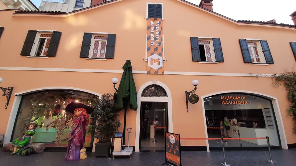 Istanbul: Museum of Illusions Ticket - Your Walk-Through Game Plan for 60+ Illusions