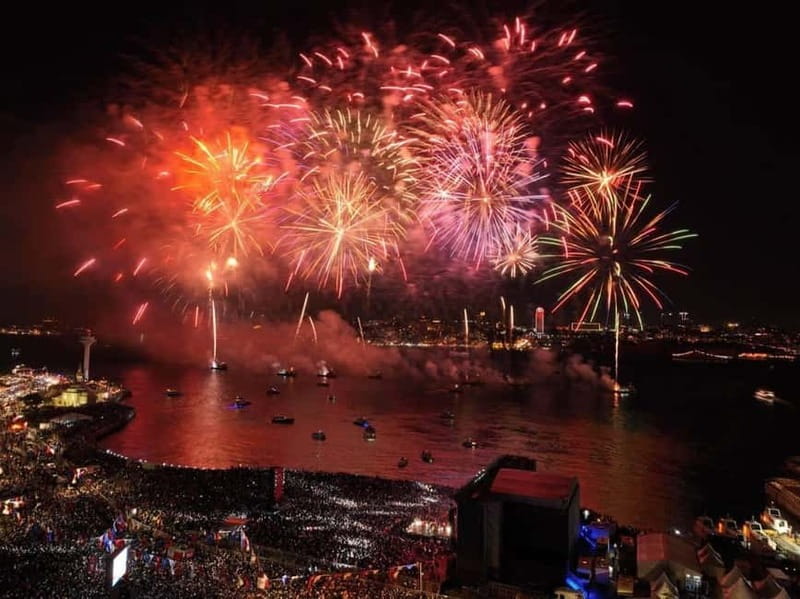 Istanbul: New Year's Eve Bosphorus Dinner Cruise Party 2026 - Why the Bosphorus on New Year’s Eve is such a smart setting