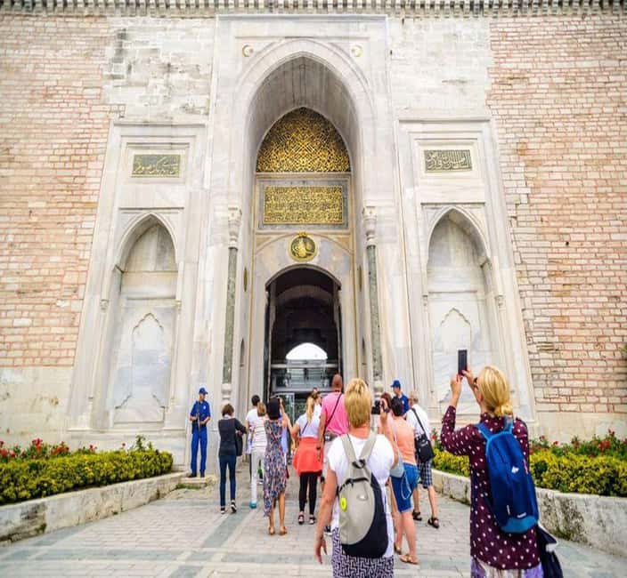 Istanbul Old City Full Day Tour - Grand Bazaar finale: one of the world’s largest covered markets