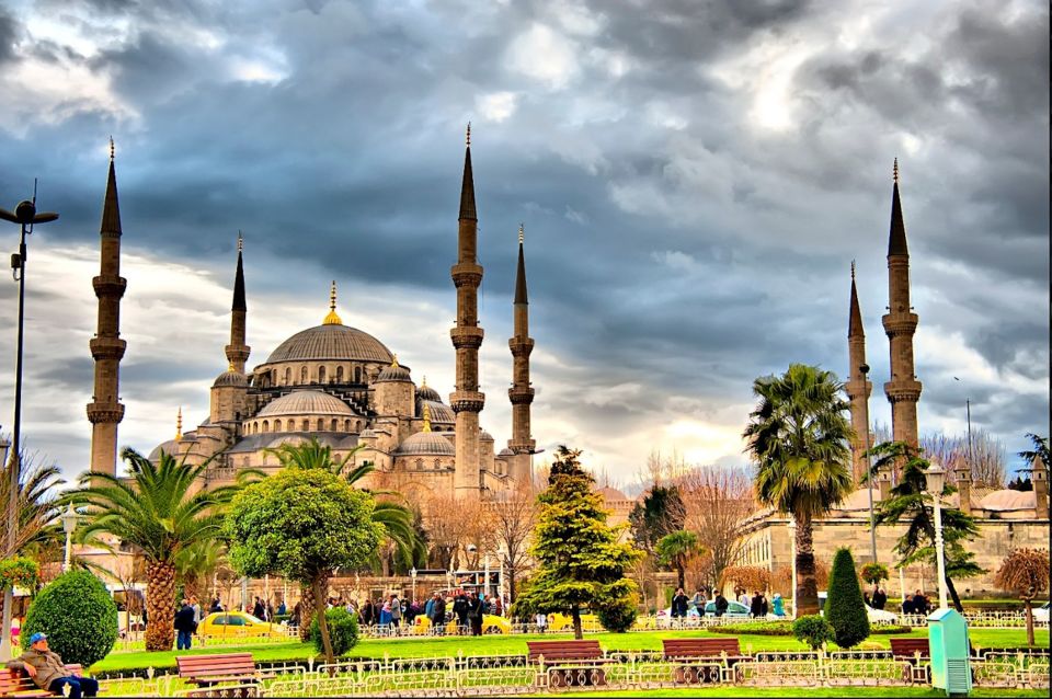 Istanbul: Old City Full-Day Tour with Lunch and Hotel Pickup - Hagia Sophia in about 30 minutes: the best way to use short time