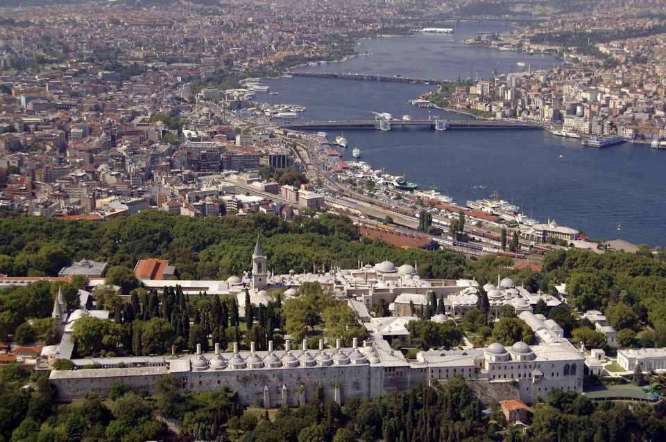 Istanbul Old City to Grand Bazaar Tour - Old City Flow: How This 7-Hour Circuit Feels