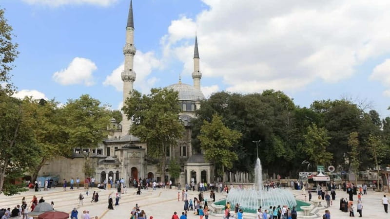 Istanbul: Old City Walking Tour - Small Group - Grand Bazaar with a guide: shopping time with direction
