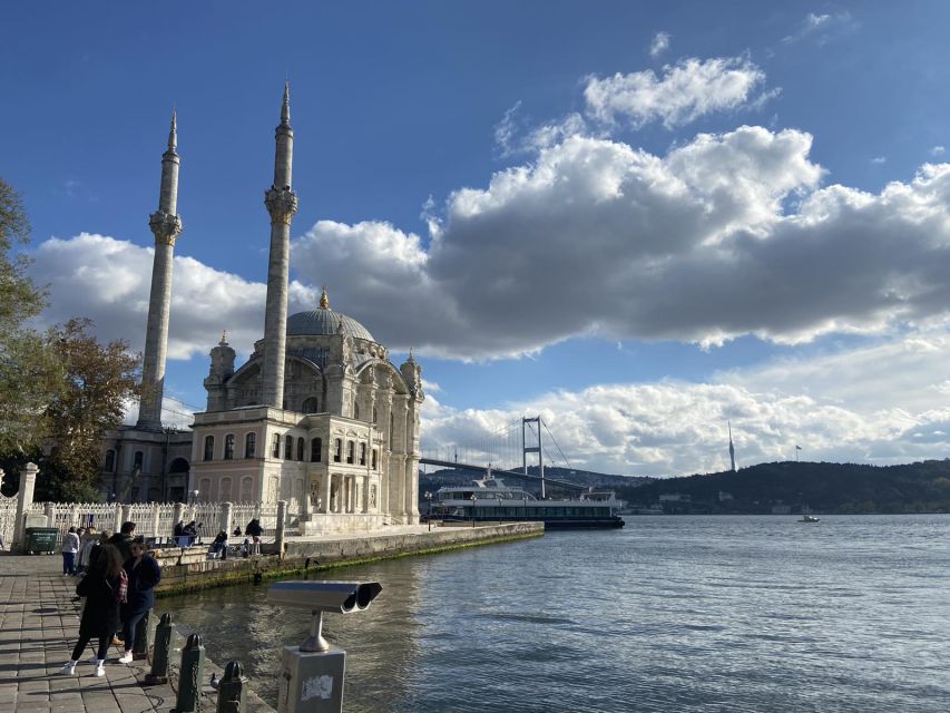 Istanbul: Old Town Highlights Tour & Bosphorus Cruise - Spice Bazaar and the Senses: Quick Stop, Big Impact