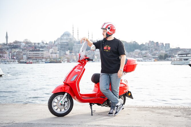 Istanbul Old Town Photoshoot - Stop 1: Blue Mosque Photos From the Garden Angle