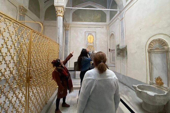 Istanbul Old Town Tour: Classics, Highlights & Hidden Gems - Stop 2: Hagia Sophia Grand Mosque (free entry, big story)