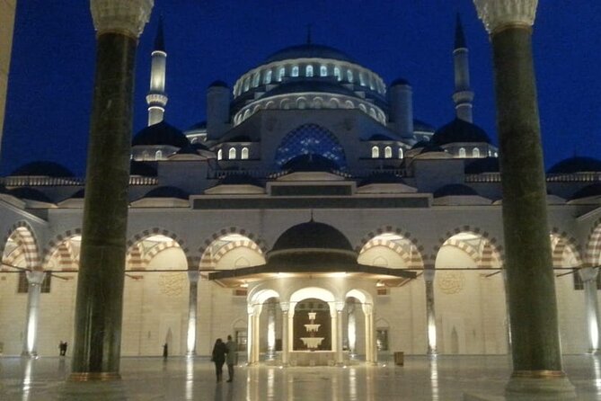 Istanbul Oldcity Discovery Tour - Grand Bazaar Shopping Hour: Worth It, If You Go in Prepared