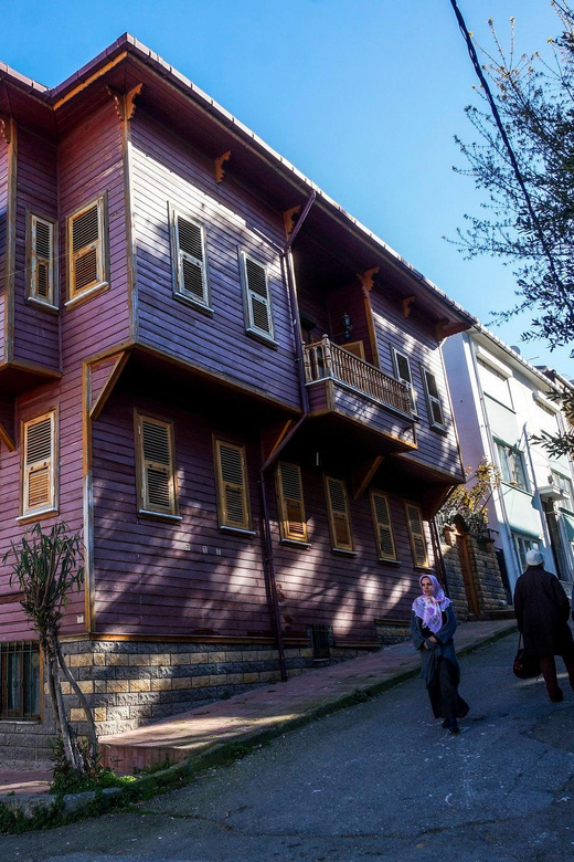 Istanbul Princes island Tour visiting 2 island - Private boat comfort and why the islands feel different