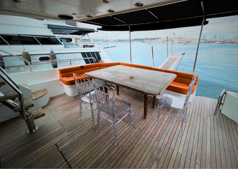 Istanbul: Private Bosphorus Cruise on Luxury Yacht - A private Bosphorus cruise that feels calmer than ferries
