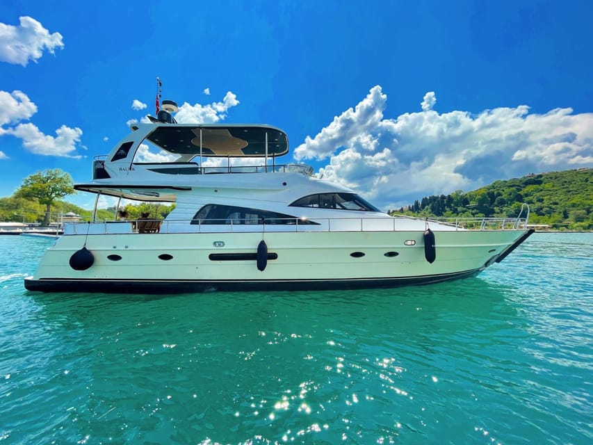 Istanbul: Private Bosphorus Strait Sightseeing Yacht Cruise - Crew Service and the Private-Vibe Comfort