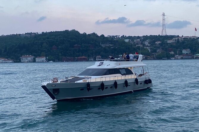 Istanbul: Private Bosphorus Tour On Luxury Yatch - Price and value: $600 per group for up to 12