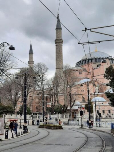 Istanbul: Private City Tour with Transportation - Starting at Sultanahmet: Hagia Sophia and the Blue Mosque