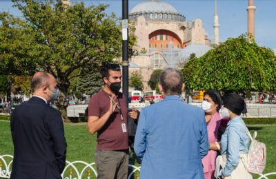 Istanbul: Private Old City Tour with Bosphorus Cruise - Hagia Sophia and Sultanahmet Square with a licensed private guide