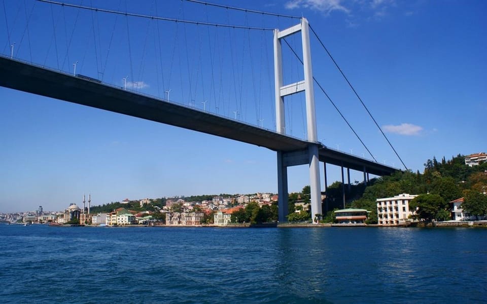 Istanbul: Private Sightseeing 2, 4 or 8 hours with a Local - Hagia Sophia: one building, multiple eras in view