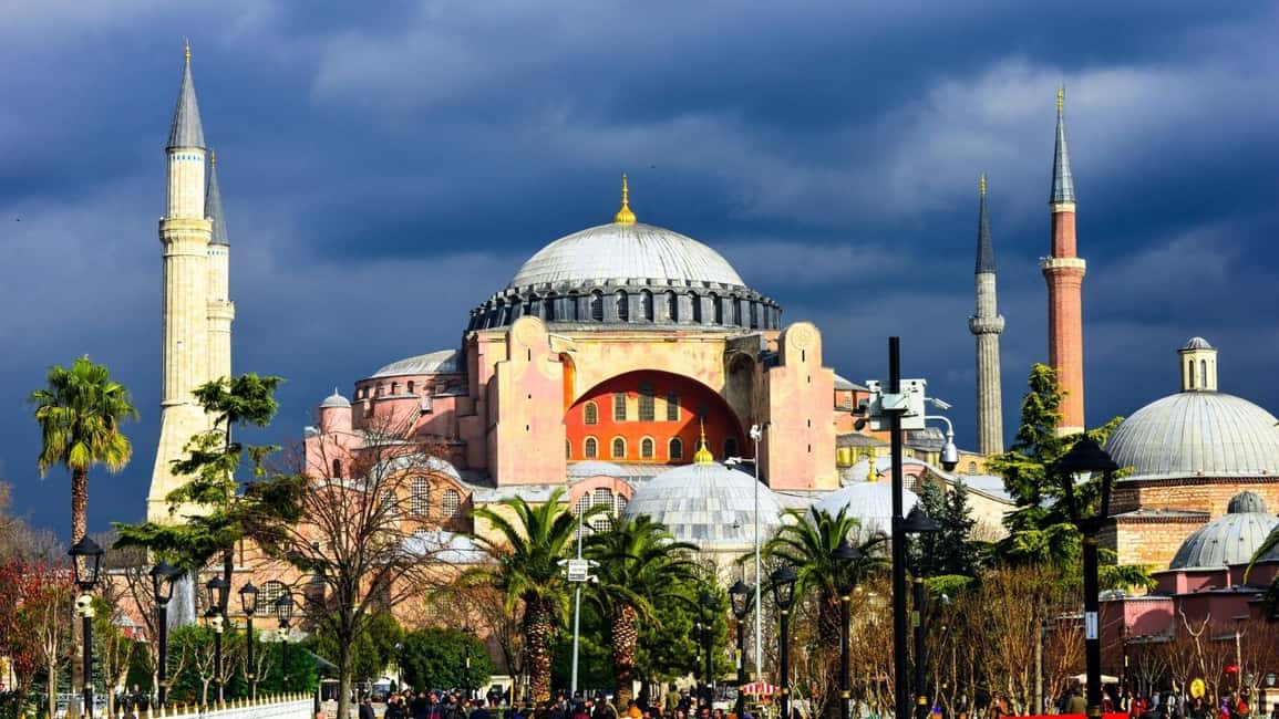 Istanbul: Private Sightseeing Tour in Multiple Languages - Key Points Worth Booking For