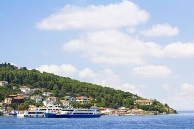 Istanbul: Round-Trip Ferry Tickets to the Princes' Islands - Princes’ Islands in One Day: Why Büyükada Is the Main Stop