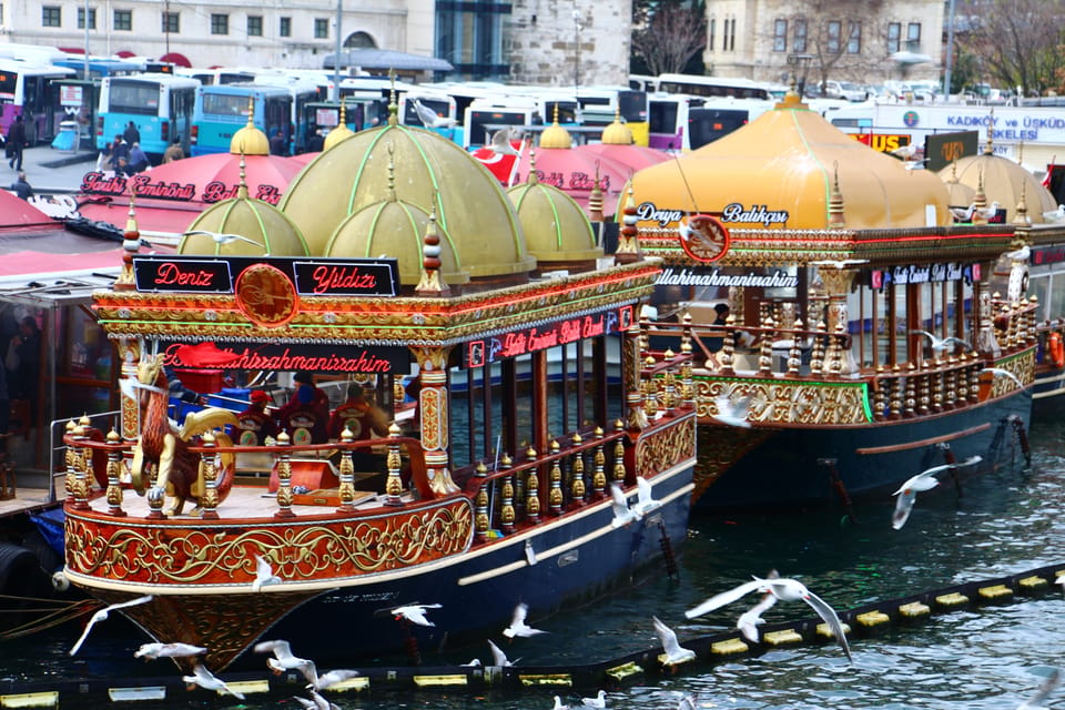 Istanbul: Secret Treasures Skip-The-Line Tour with Lunch - Topkapi Palace: Ottoman power, then museum treasures