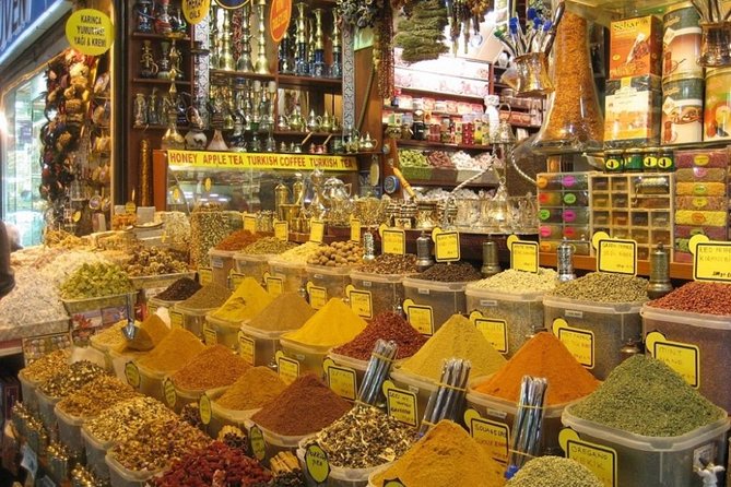 Istanbul Shore Excursion: Small-Group Bosphorus Cruise and Istanbul Egyptian Bazaar - Comfort, Group Size, and the Guide Experience