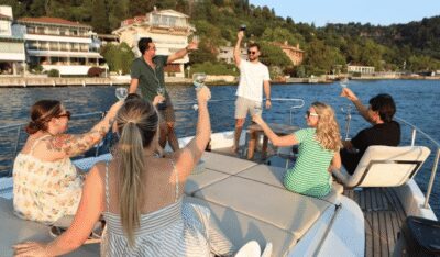 Istanbul: Small Group Yacht Tour with Unlimited Wine - Meeting at Kardeşim Sokak: How to Find the Boat Without Stress