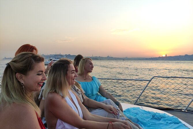 Istanbul Sunset Cruise With Luxury Yacht On Bosphorus - Getting to the meeting point near Arap Cami (and why it matters)