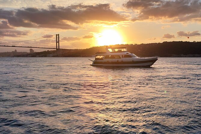 Istanbul Sunset Cruise With Luxury Yacht On Bosphorus - Switching to the Asian shore: Kanlıca, palaces, naval stations, and the Maiden’s Tower area