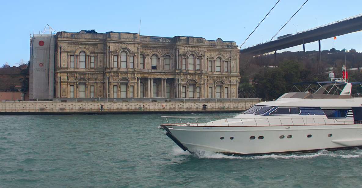 İstanbul: Sunset Cruise with Refreshments - Boarding at Galataport and what the first 15 minutes feel like