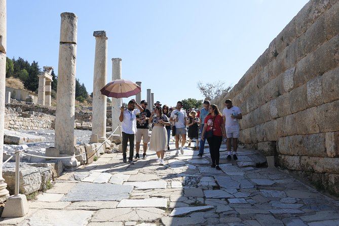 Istanbul to Ephesus Full Day Guided Tour, Flight and Lunch incl. - Lunch in a Local Restaurant: Included, But Plan Around Drinks